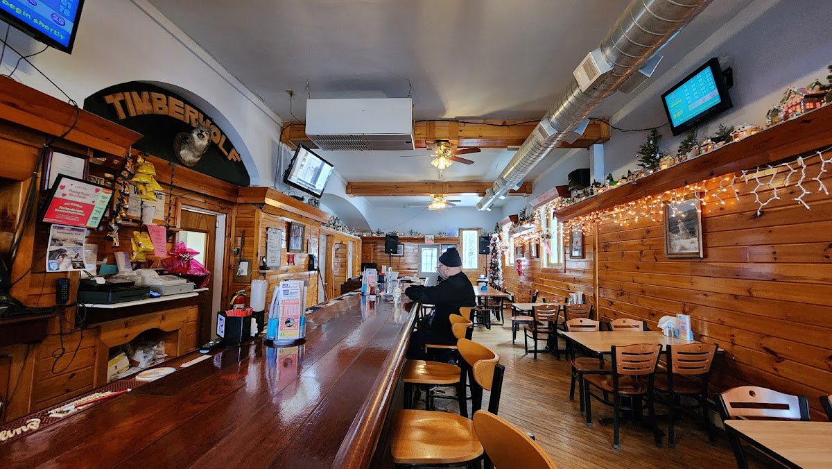 Timberwolf Pub